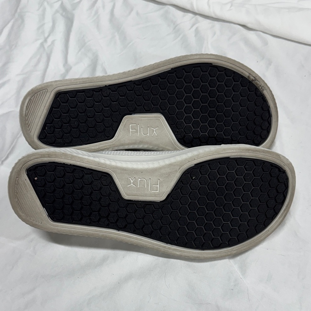 Flux Adapt Knit White Sneakers - Picture 7 of 9